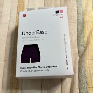 Lululemon UnderEase Super-High-Rise Shortie Underwear